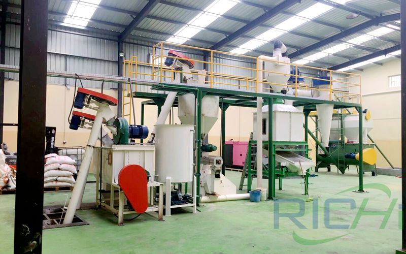 a complete animal feed pellet production line